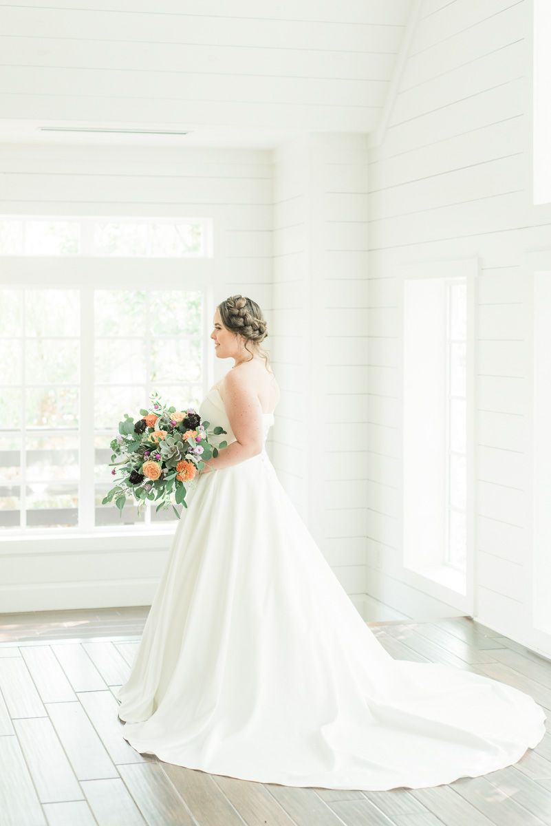 The Carriage House bridals