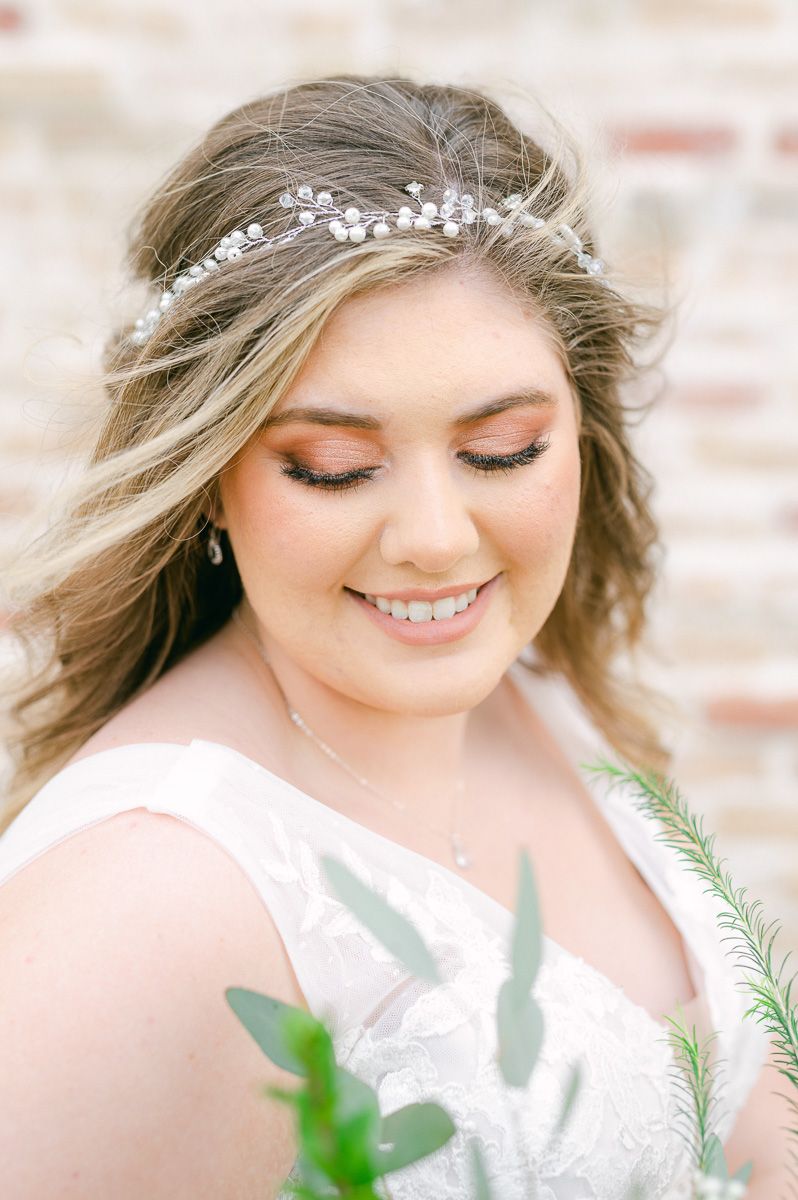 bride at beckendorff farms wedding venue 