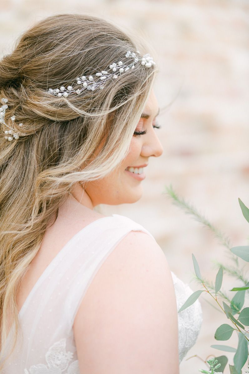 bridal hair detail 