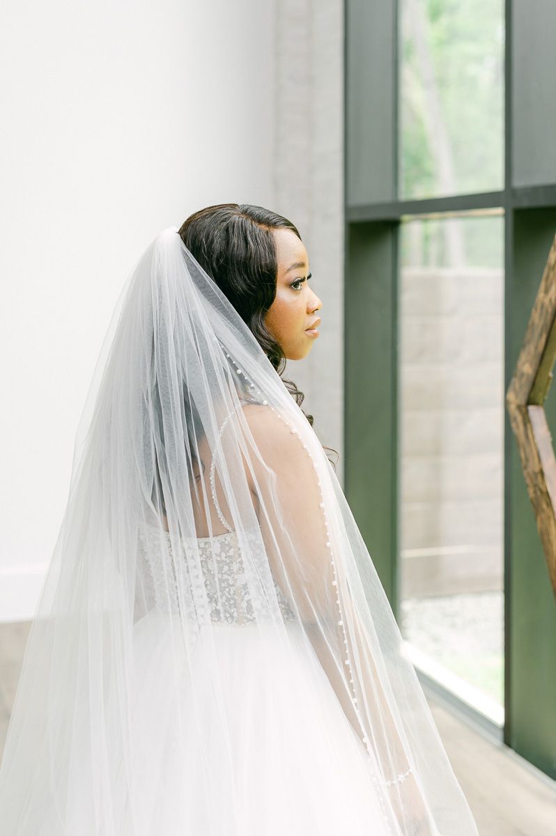 bride at her bridal session at The Luminaire