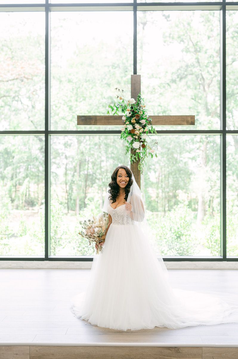 bride at her bridal session at The Luminaire