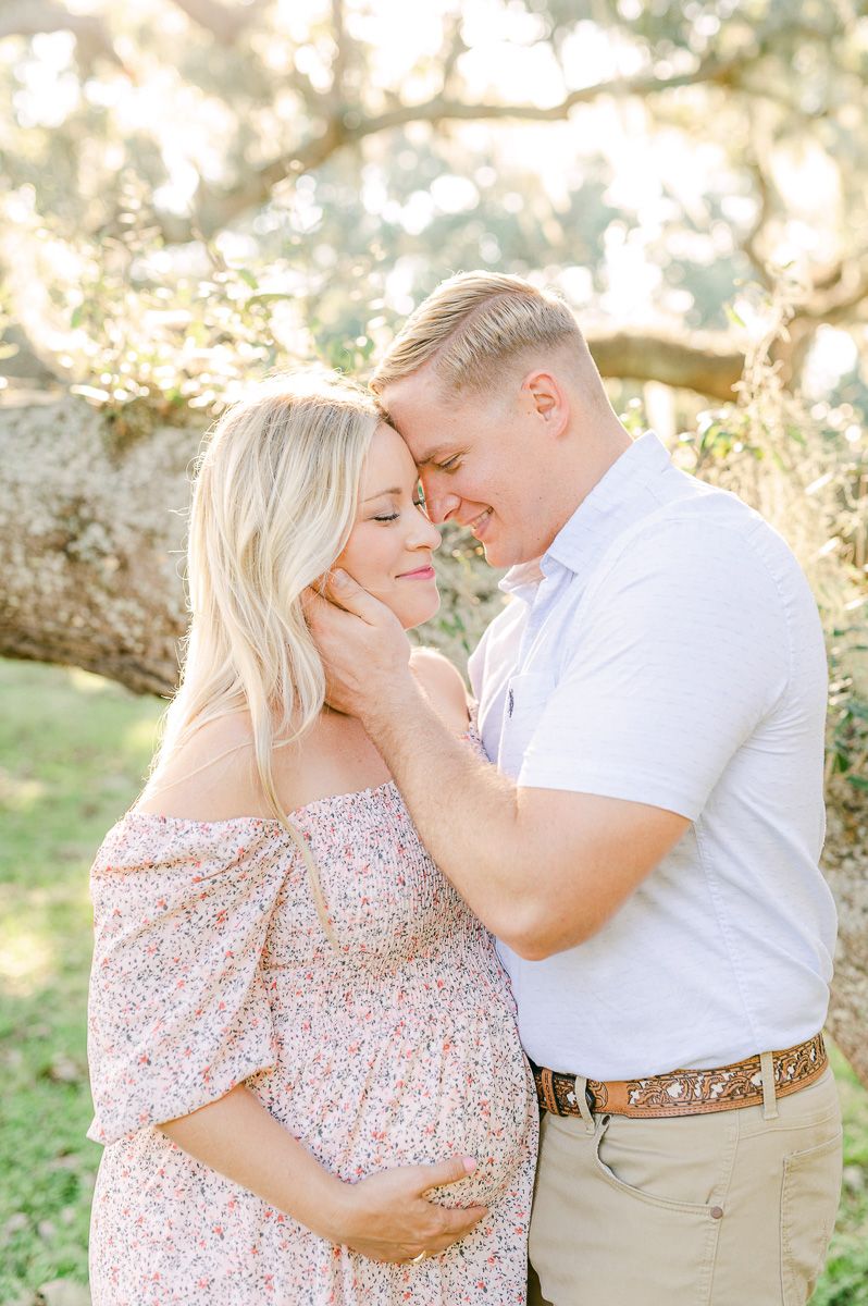 romantic Brazos Bend maternity session