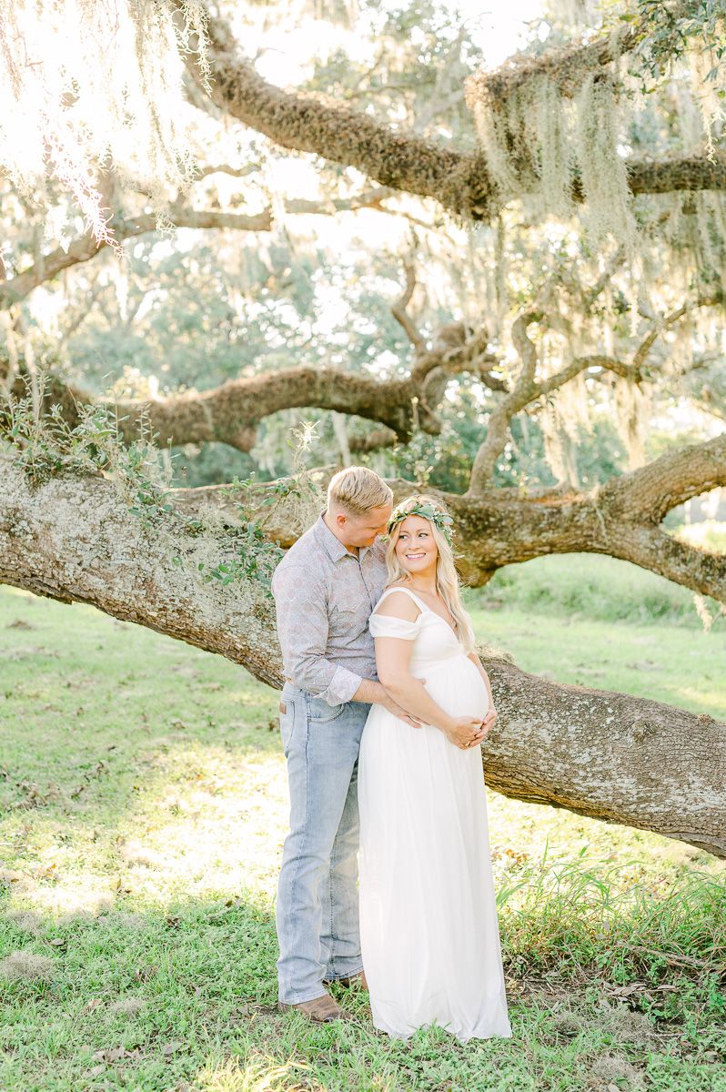 romantic maternity session in Houston