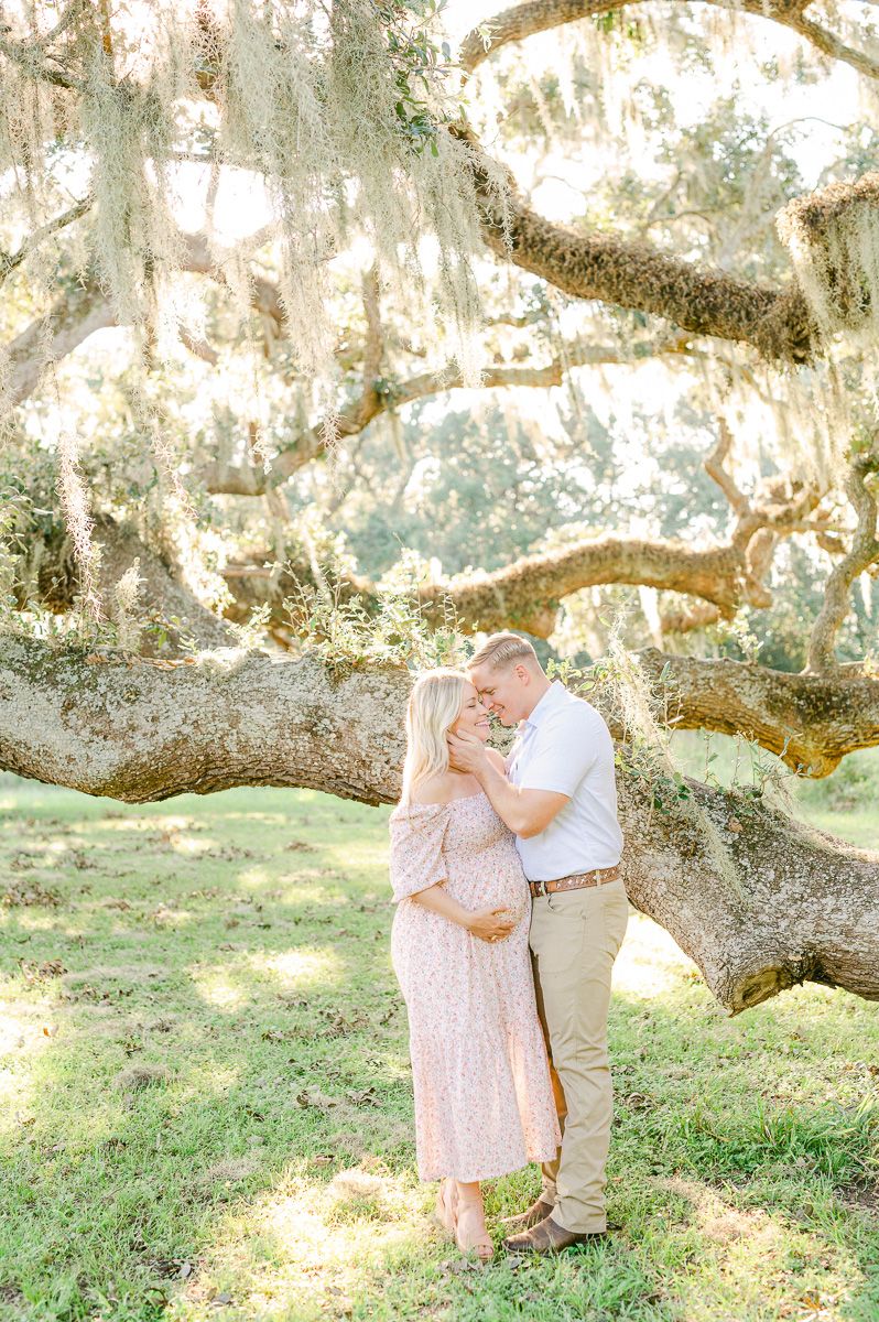 romantic Brazos Bend maternity session