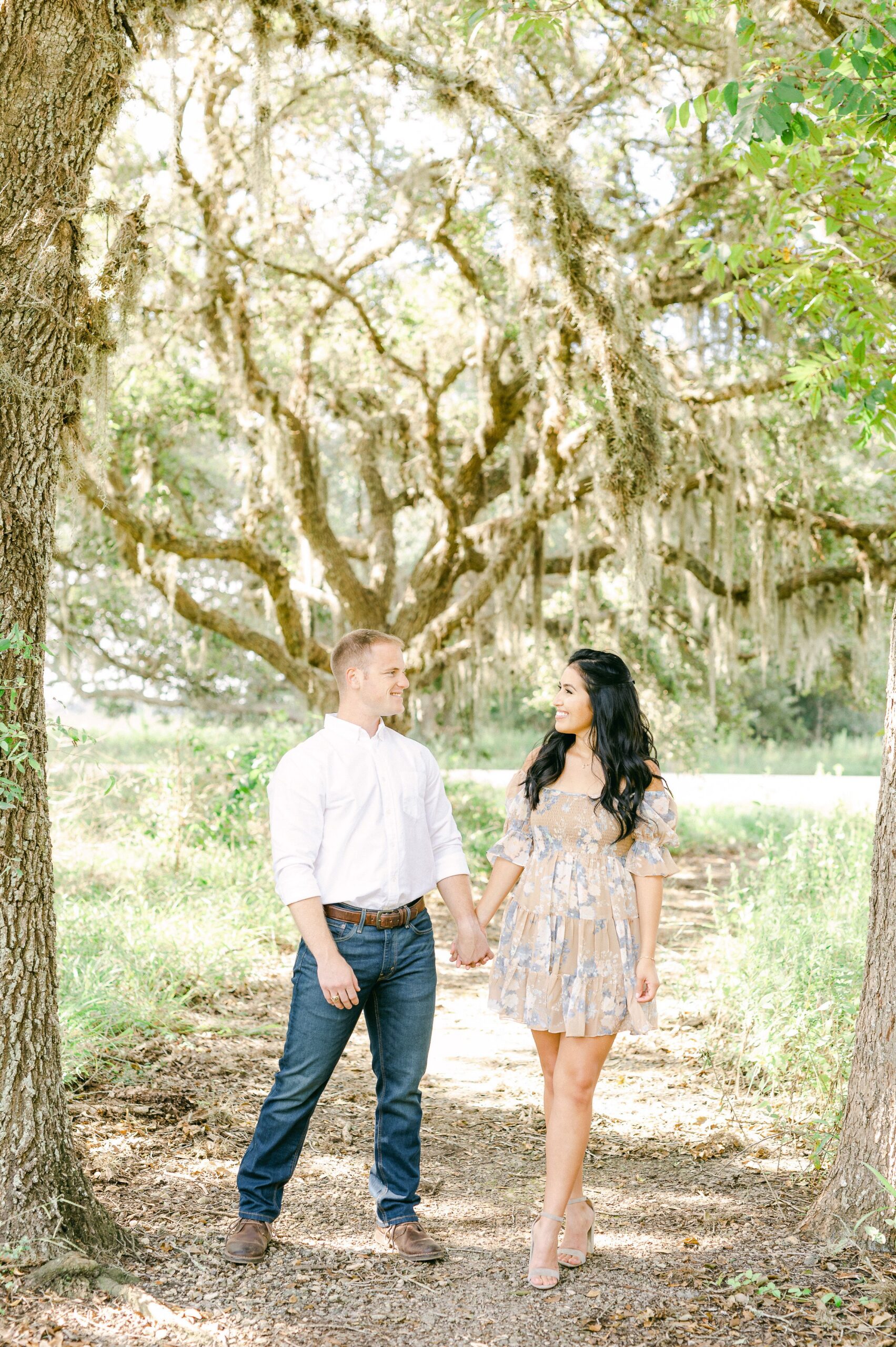 spanish moss in houston engagement photos
