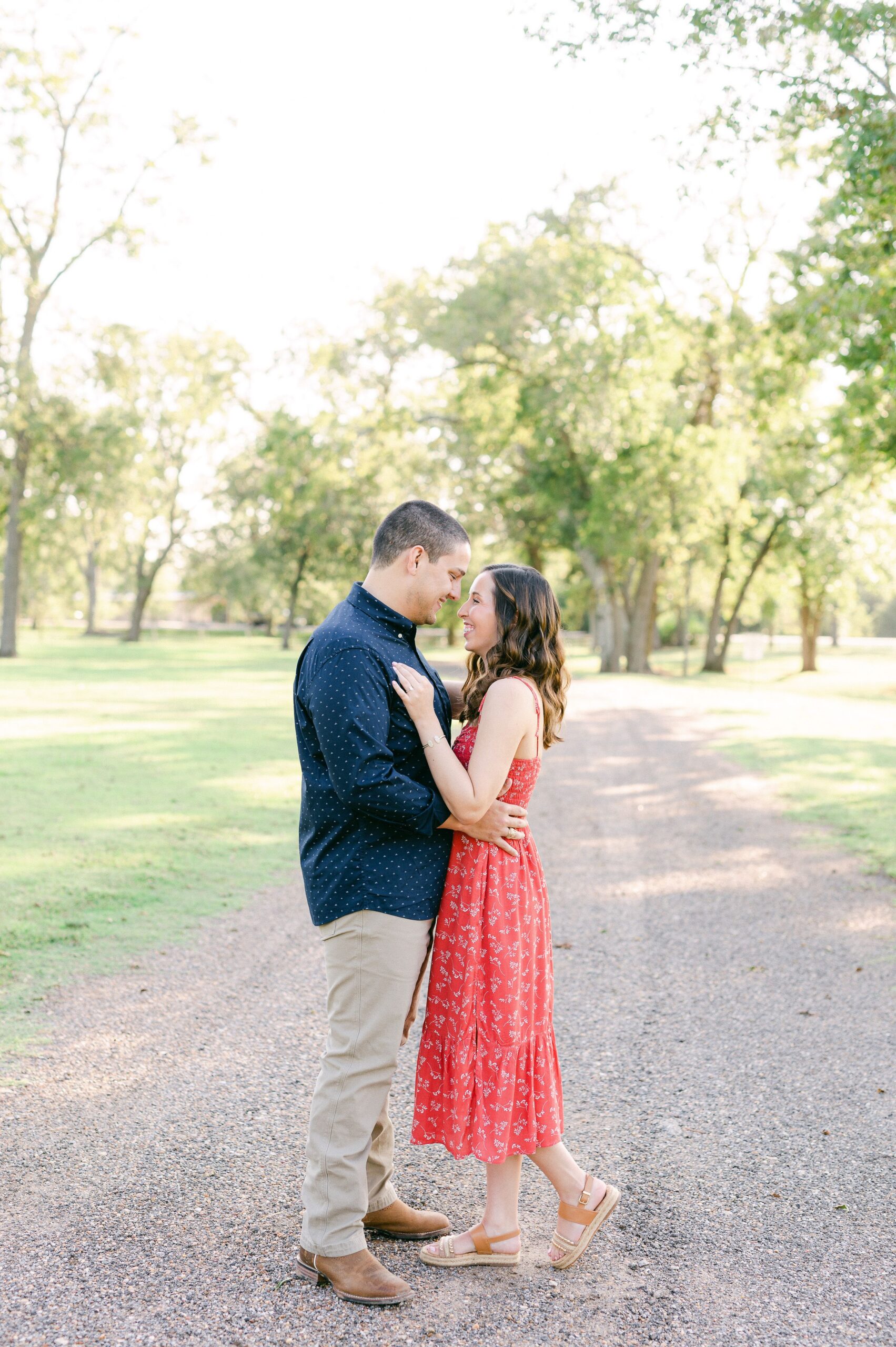 couple at Katy Tx Engagement session 