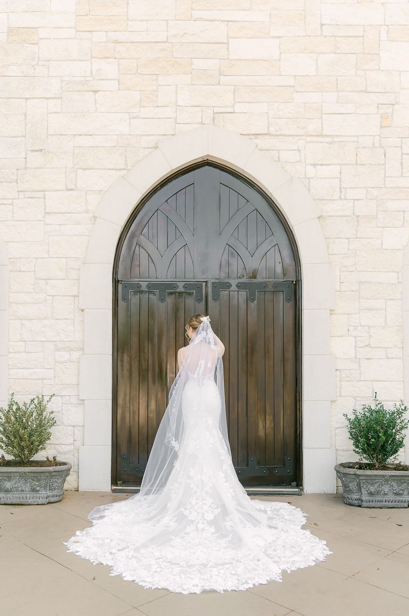 Bride outside Ashton Gardens North Houston