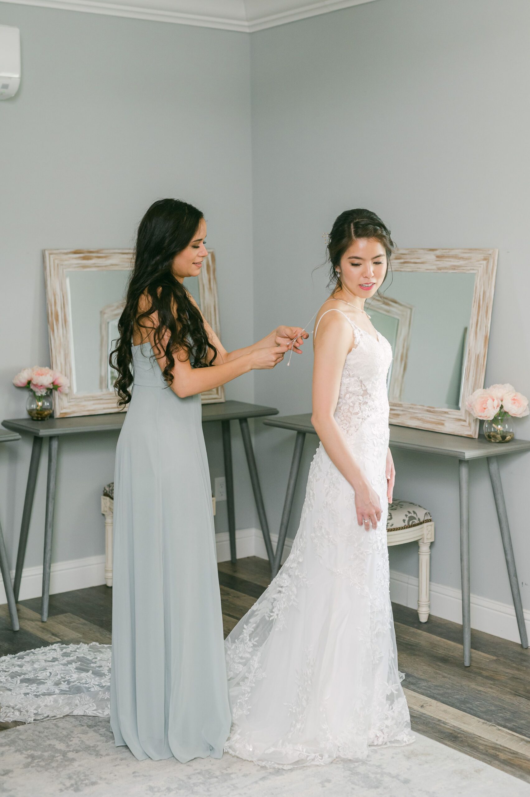 bride getting ready at Starshine Texas wedding venue
