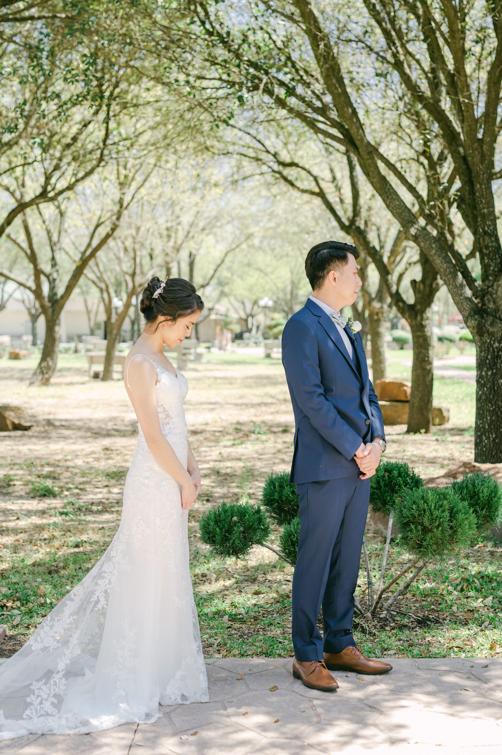 first look at Houston wedding