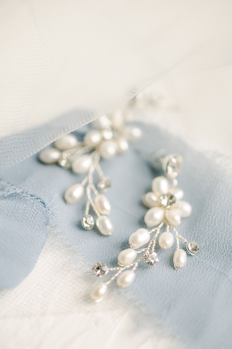 blue ribbon with bridal earrings