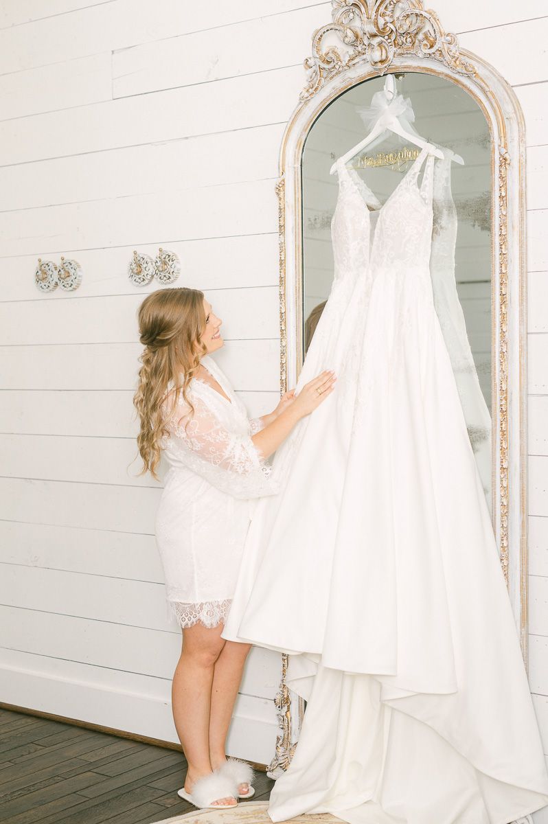 bride getting ready at The Pattison House