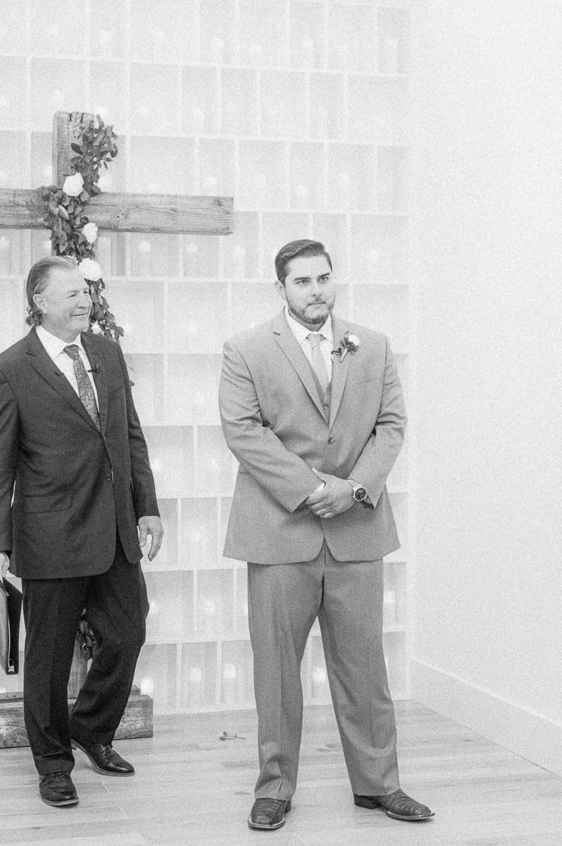 groom seeing his bride for the first time