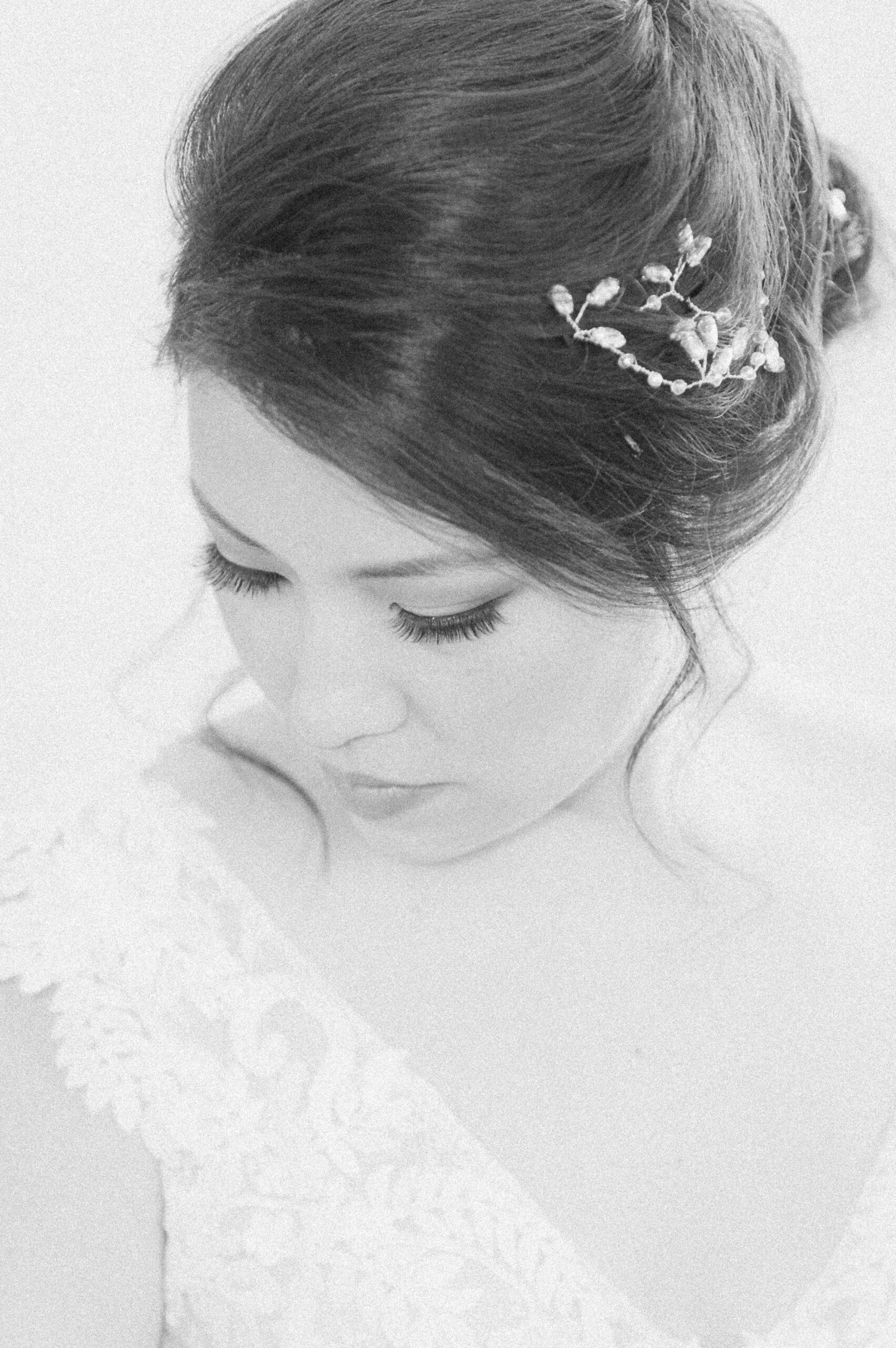 bride getting ready at Willowynn Barn