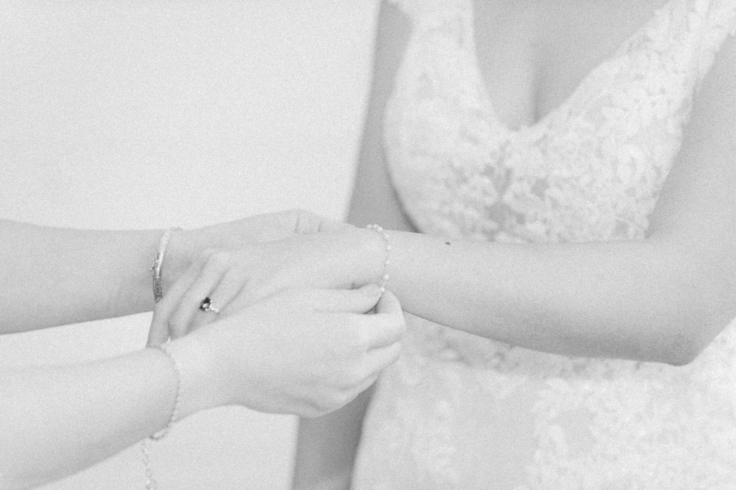 bride getting ready at Willowynn Barn