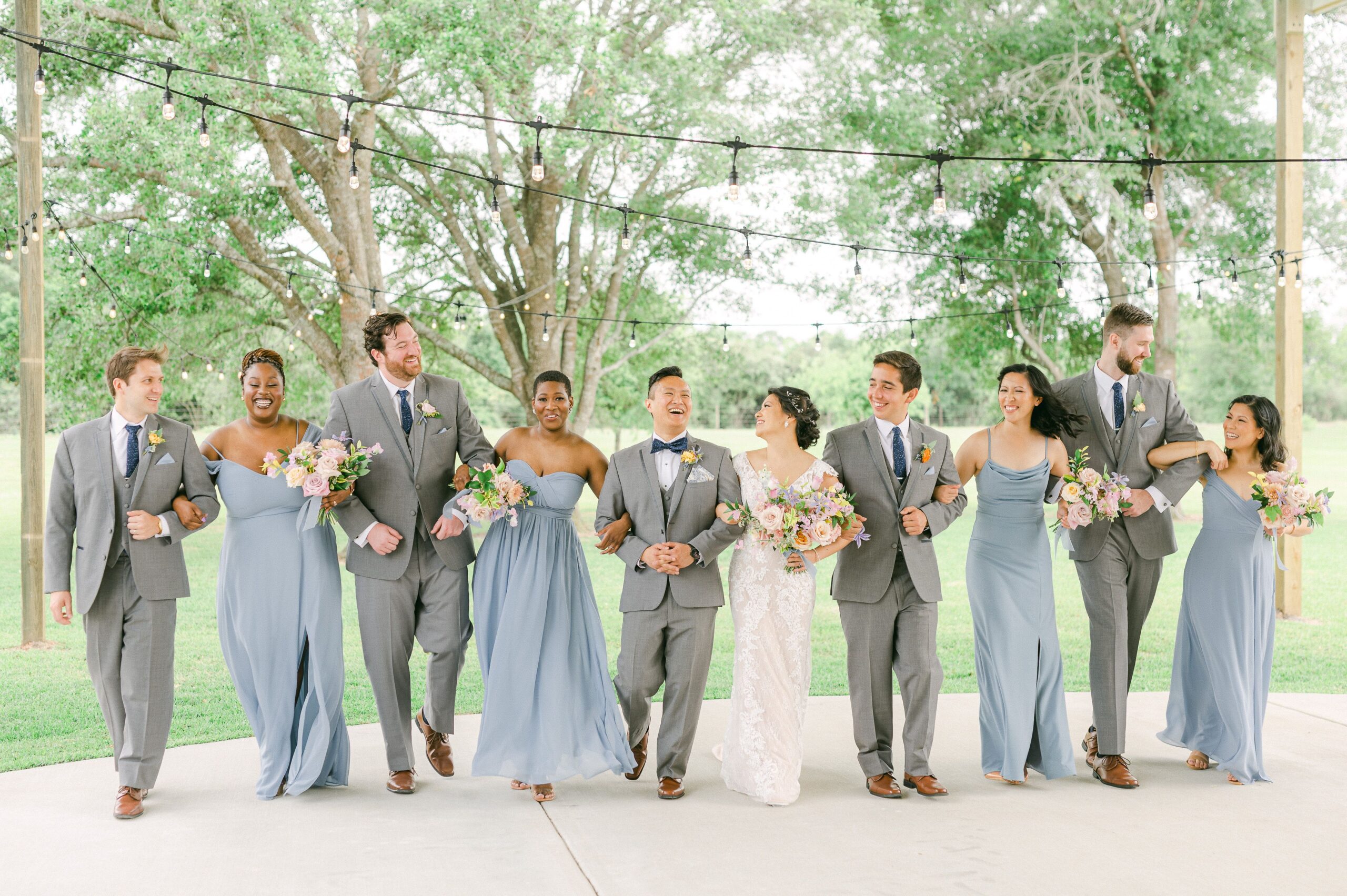 wedding party outside Willowynn Barn for spring wedding