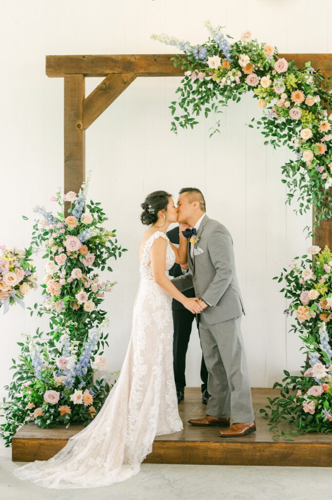 Willowynn Barn wedding ceremony