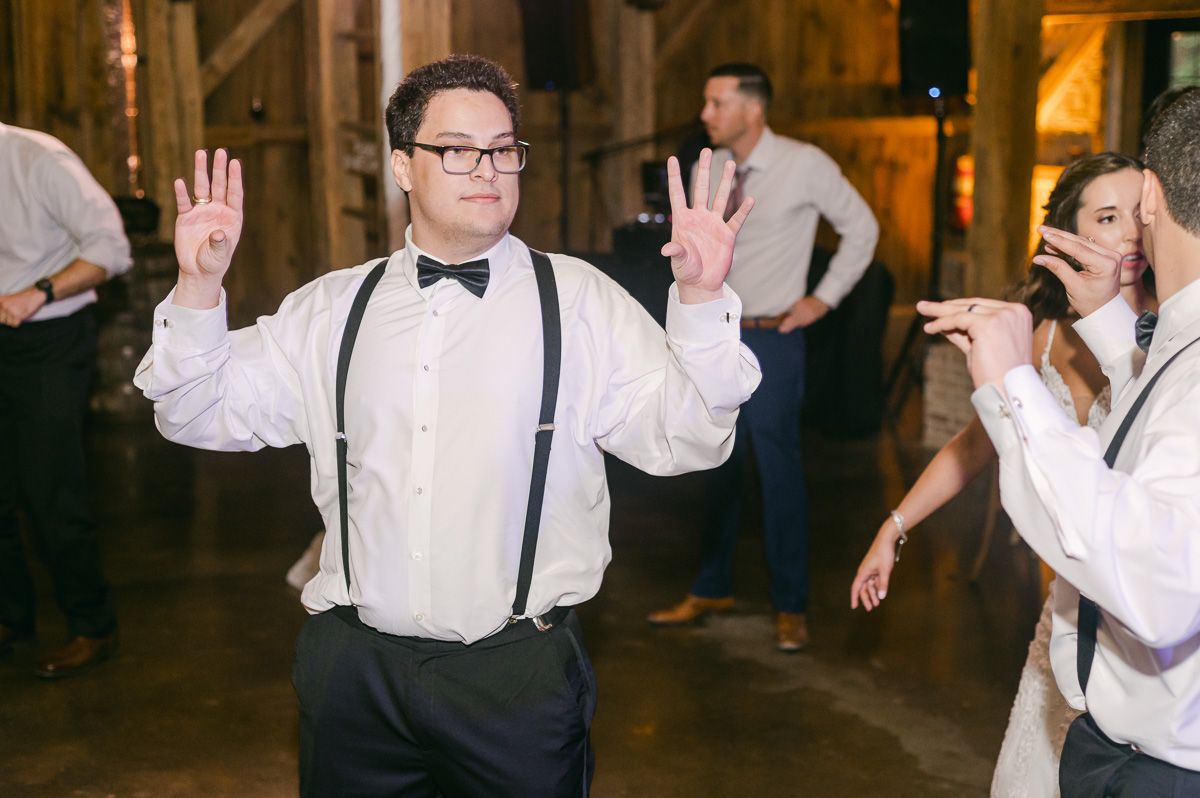 guests dancing at Beckendorff Farms wedding reception