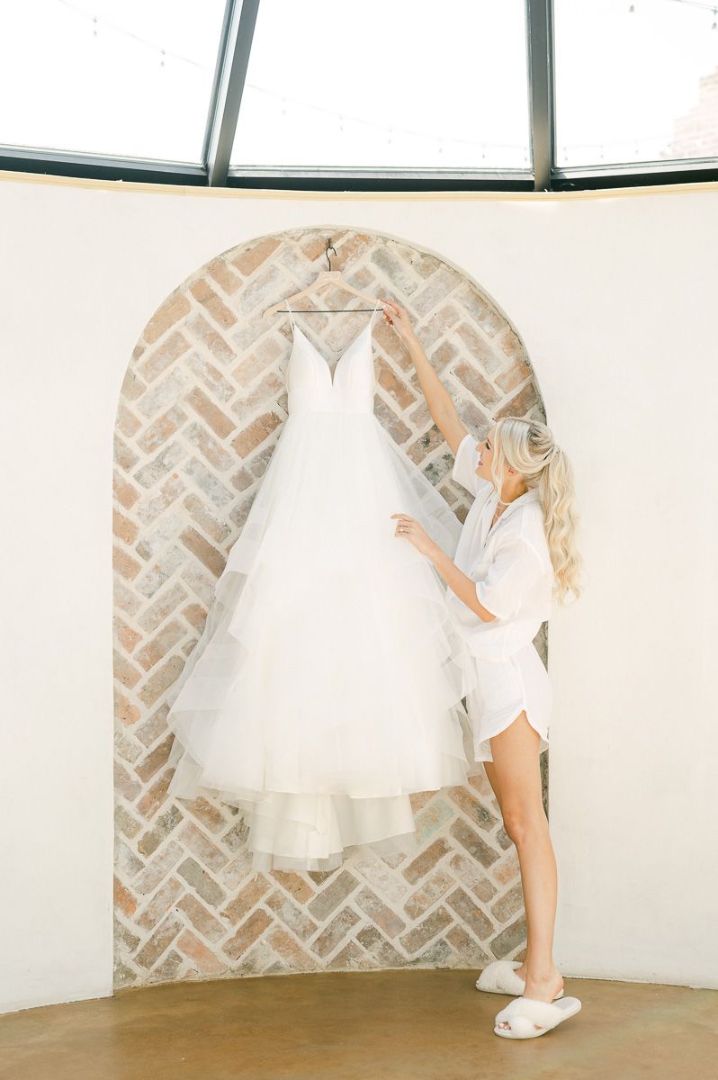 bride getting ready at Iron Manor wedding venue
