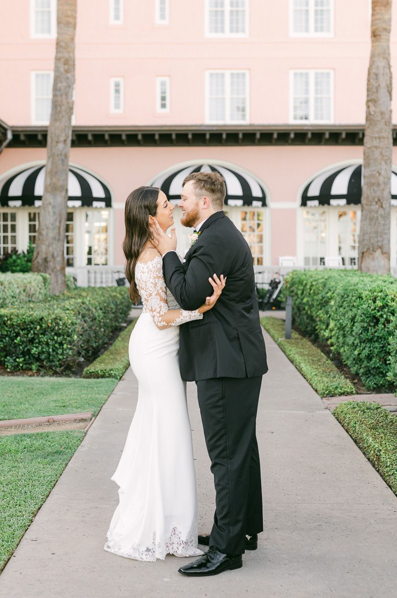 couple in front of the Grand Galvez