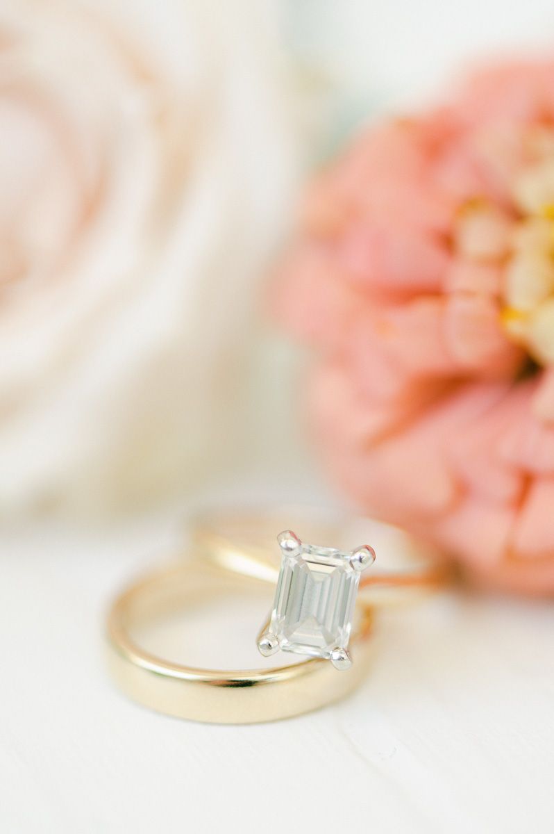 gold engagement ring and matching band