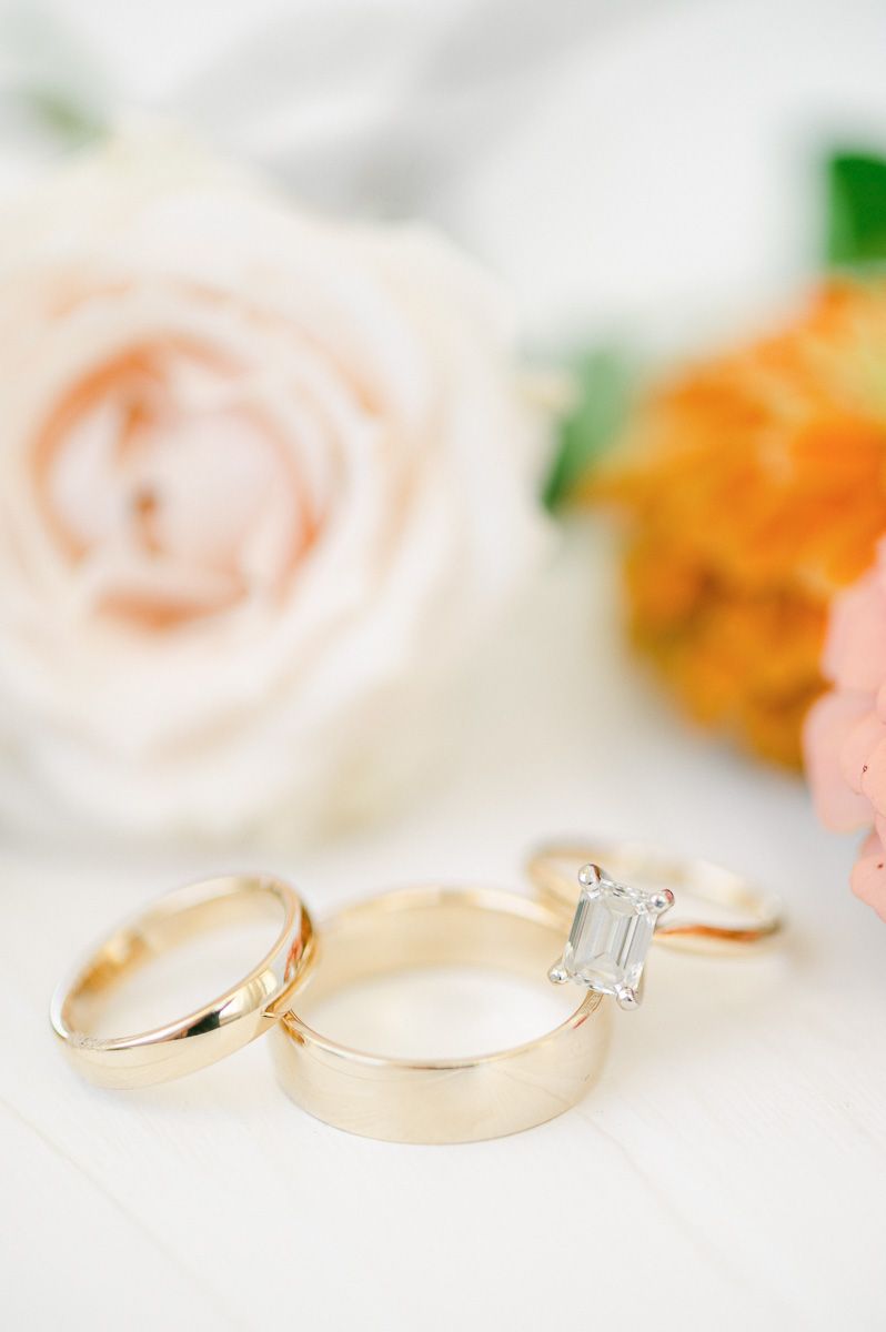 gold wedding rings