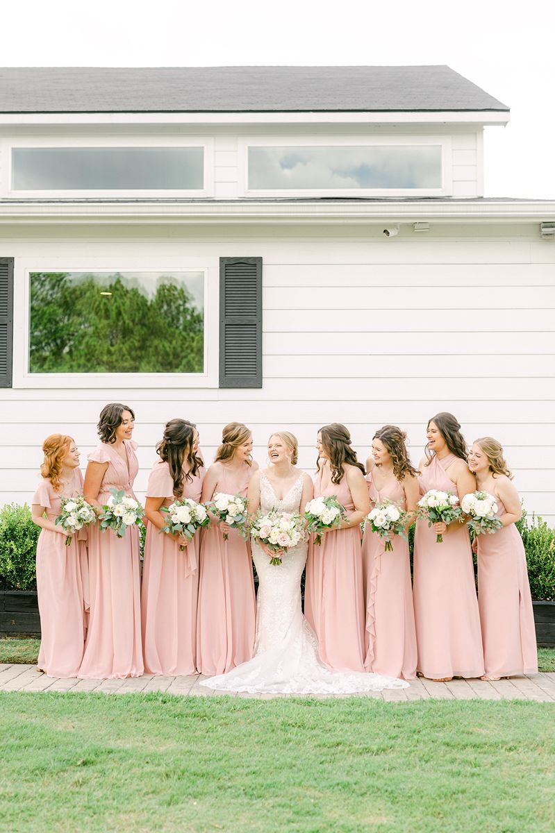 bridesmaids outside Venue 311 Plantersville Tx