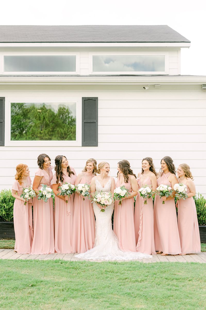bridesmaids outside Venue 311 Plantersville Tx