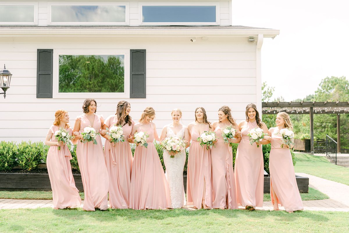 bridesmaids outside Venue 311 Plantersville Tx