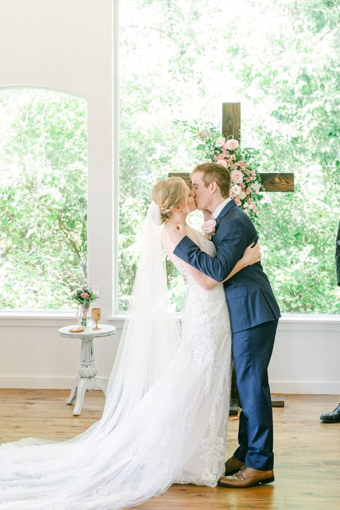 wedding ceremony at Venue 311 Plantersville TX
