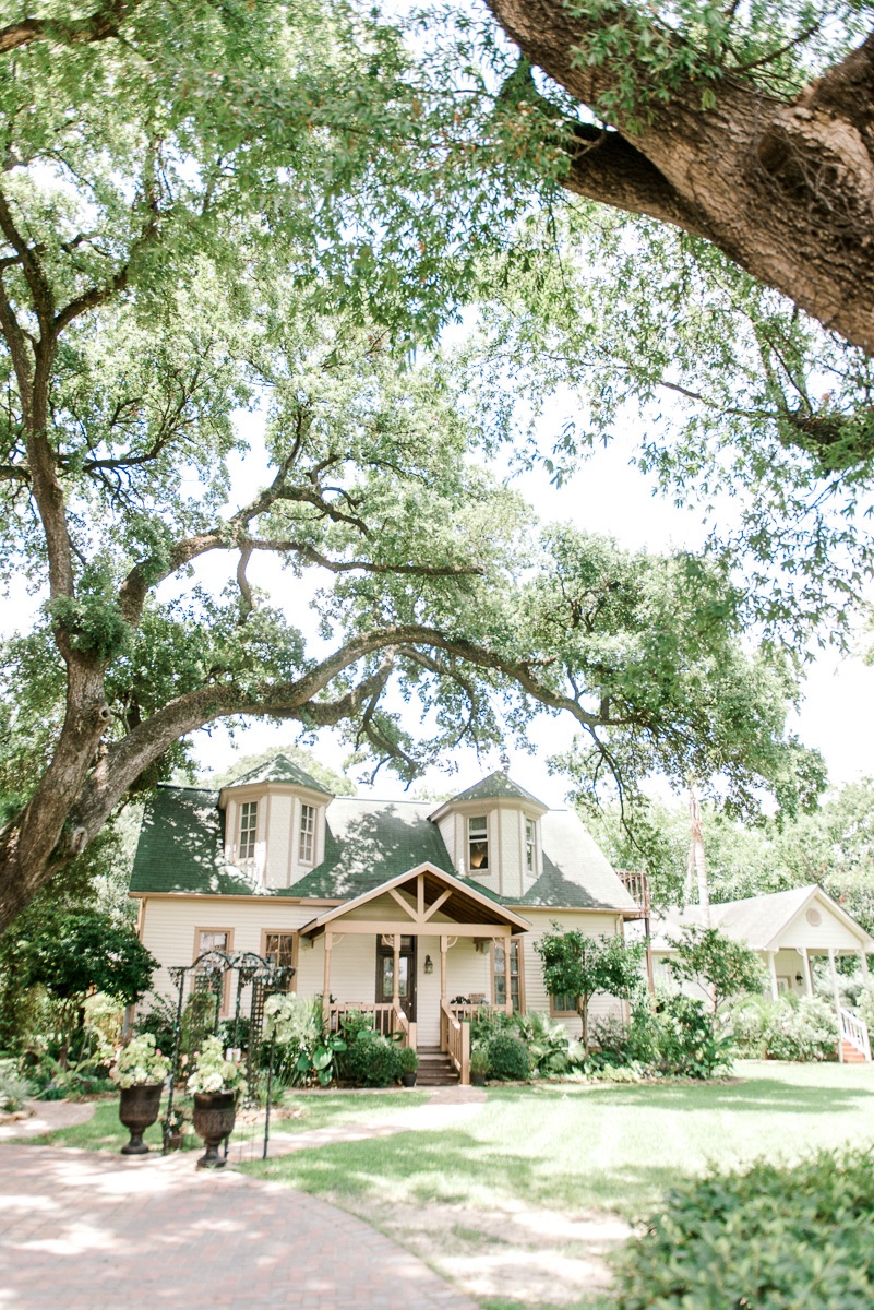 Oak Tree Manor house for weddings