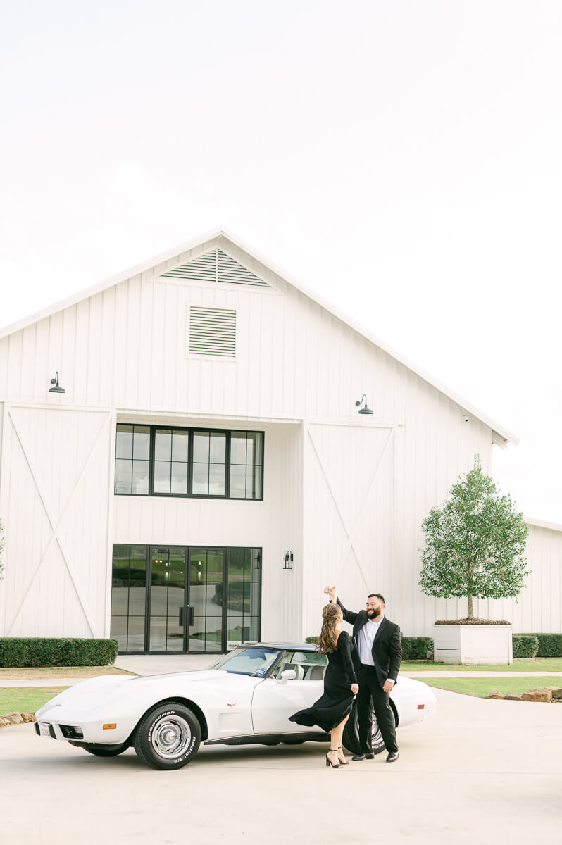 The Farmhouse anniversary session by Houston wedding photographer Eric & Jenn Photography