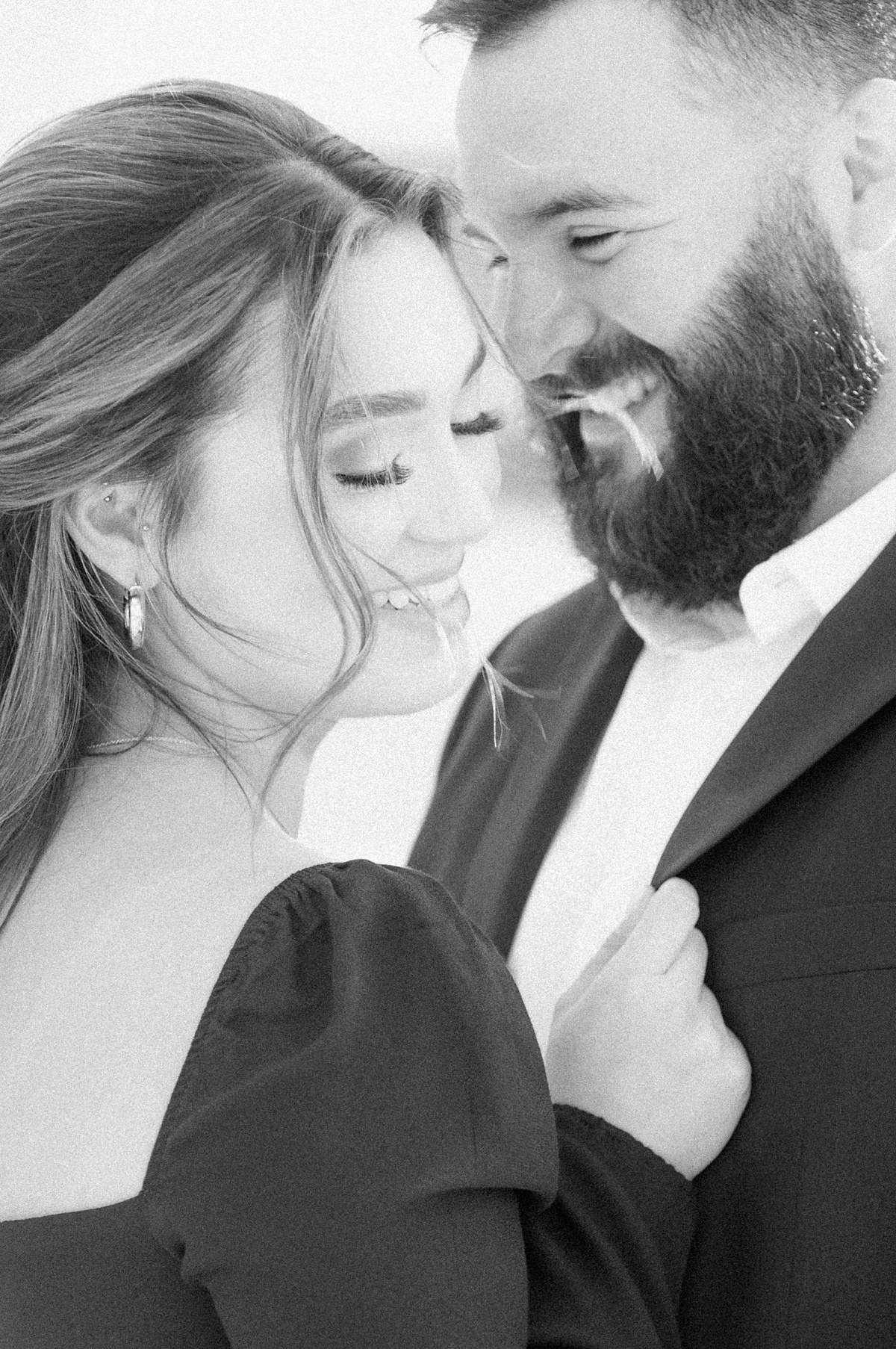 Black and white photo by Houston wedding photographer Eric & Jenn Photography