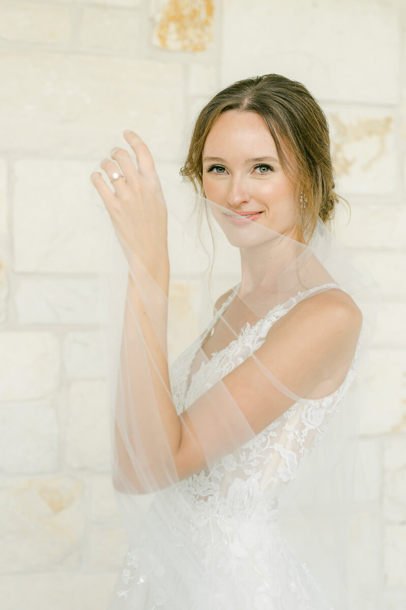 a bride at her briscoe manor photography session