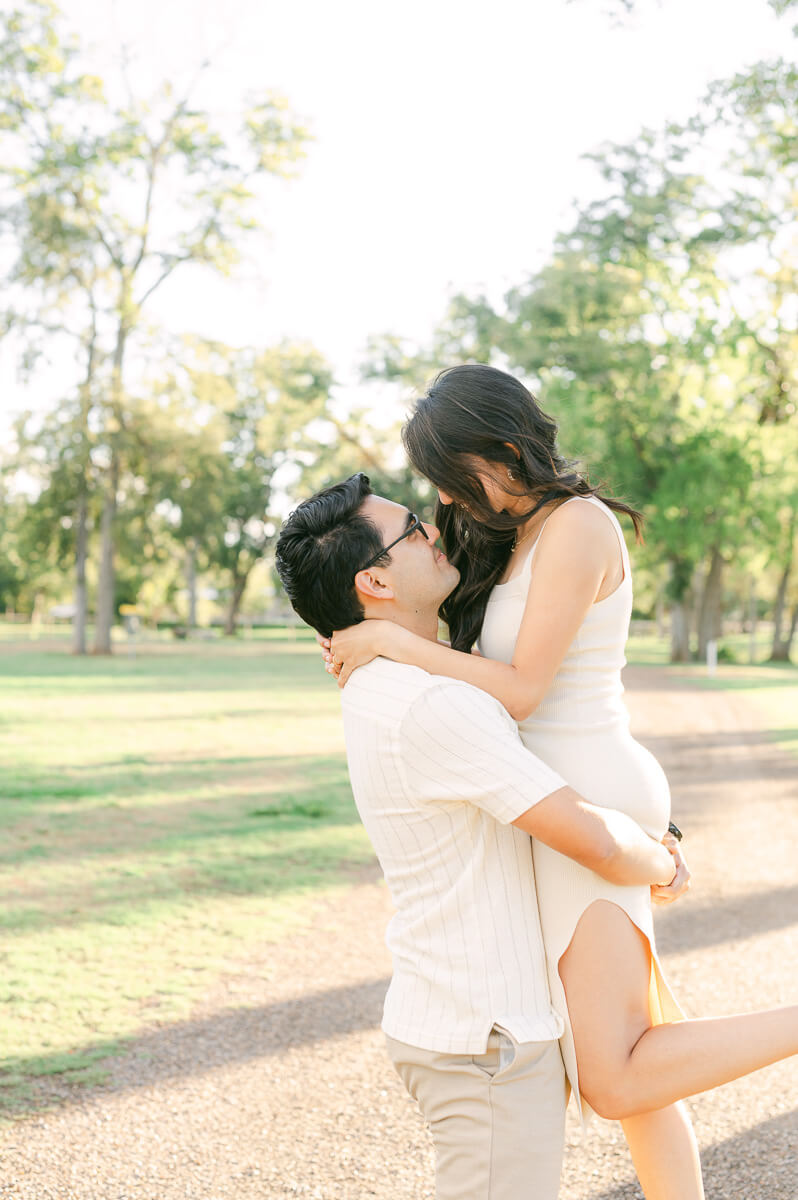 Houston engagement session with neutral color scheme