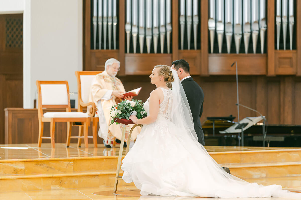 winter wedding at beckendorff farms katy texas