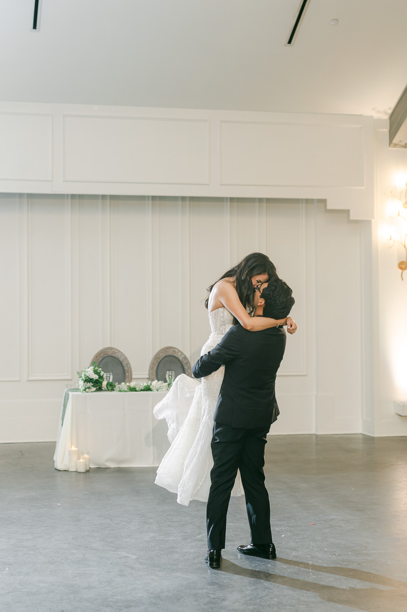 first dance at The Peach Orchard in Houston