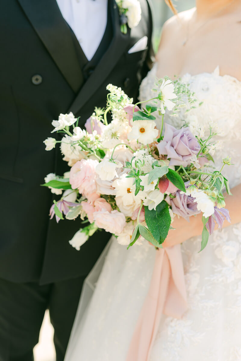 light and airy Houston wedding photography by Eric & Jenn Photography 