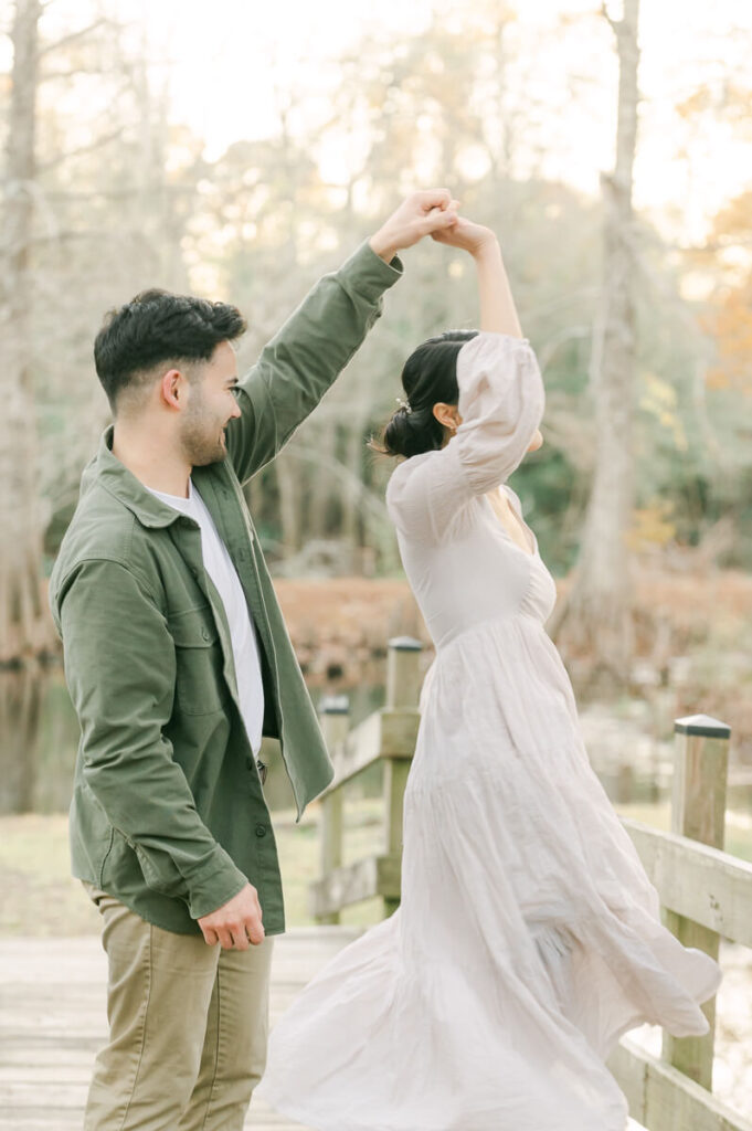 romantic engagement photography by houston wedding photographer Eric & Jenn Photography 