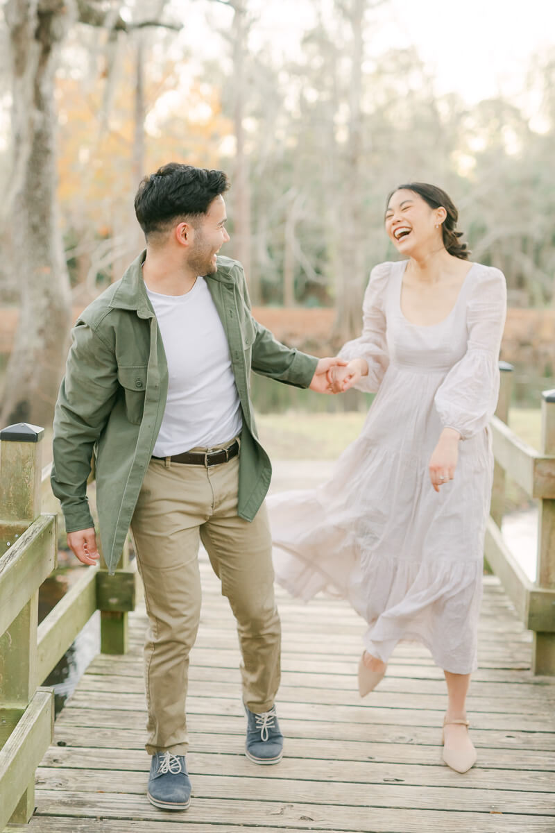 romantic engagement photography by houston wedding photographer Eric & Jenn Photography 