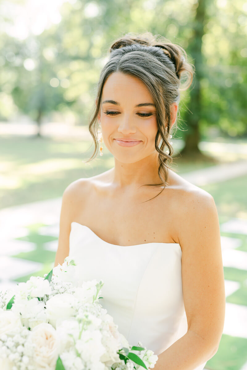 a bride outside the oak atelier 