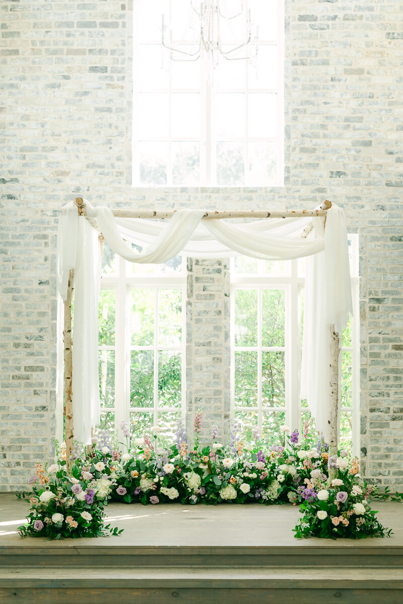 floral details at houston wedding ceremony