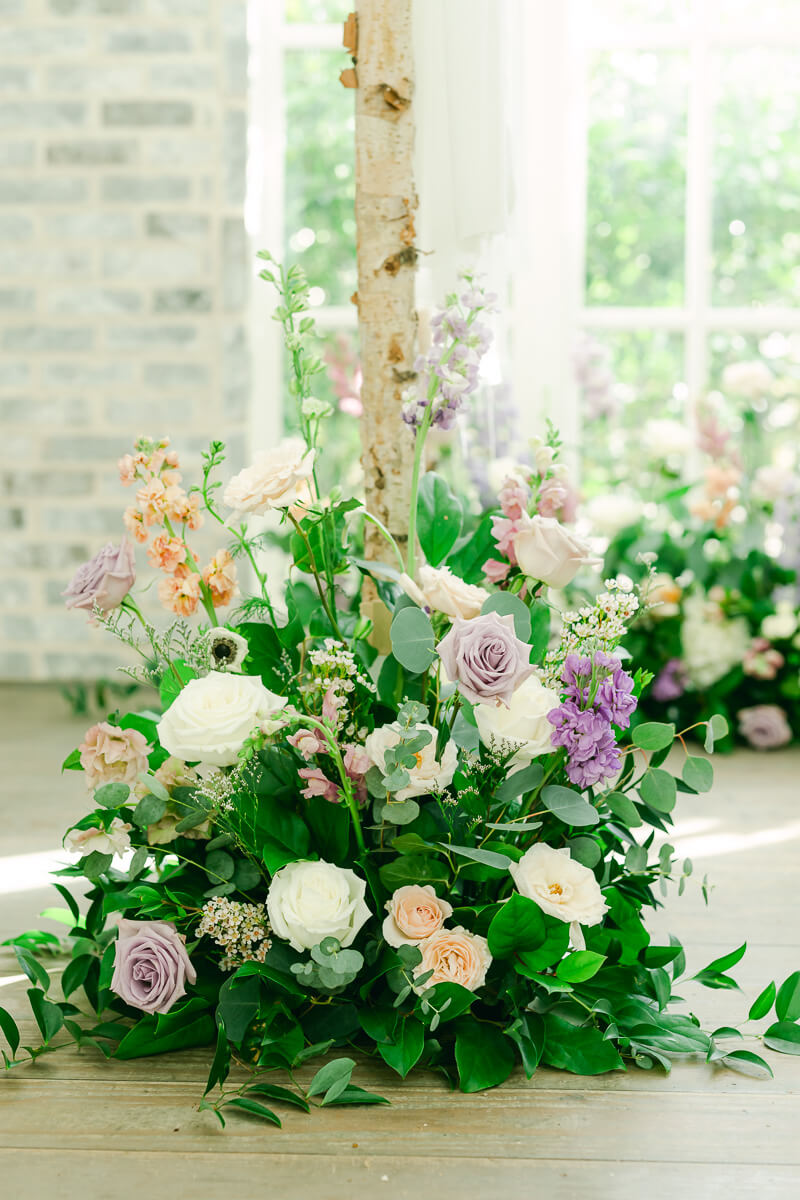 floral details at houston wedding ceremony