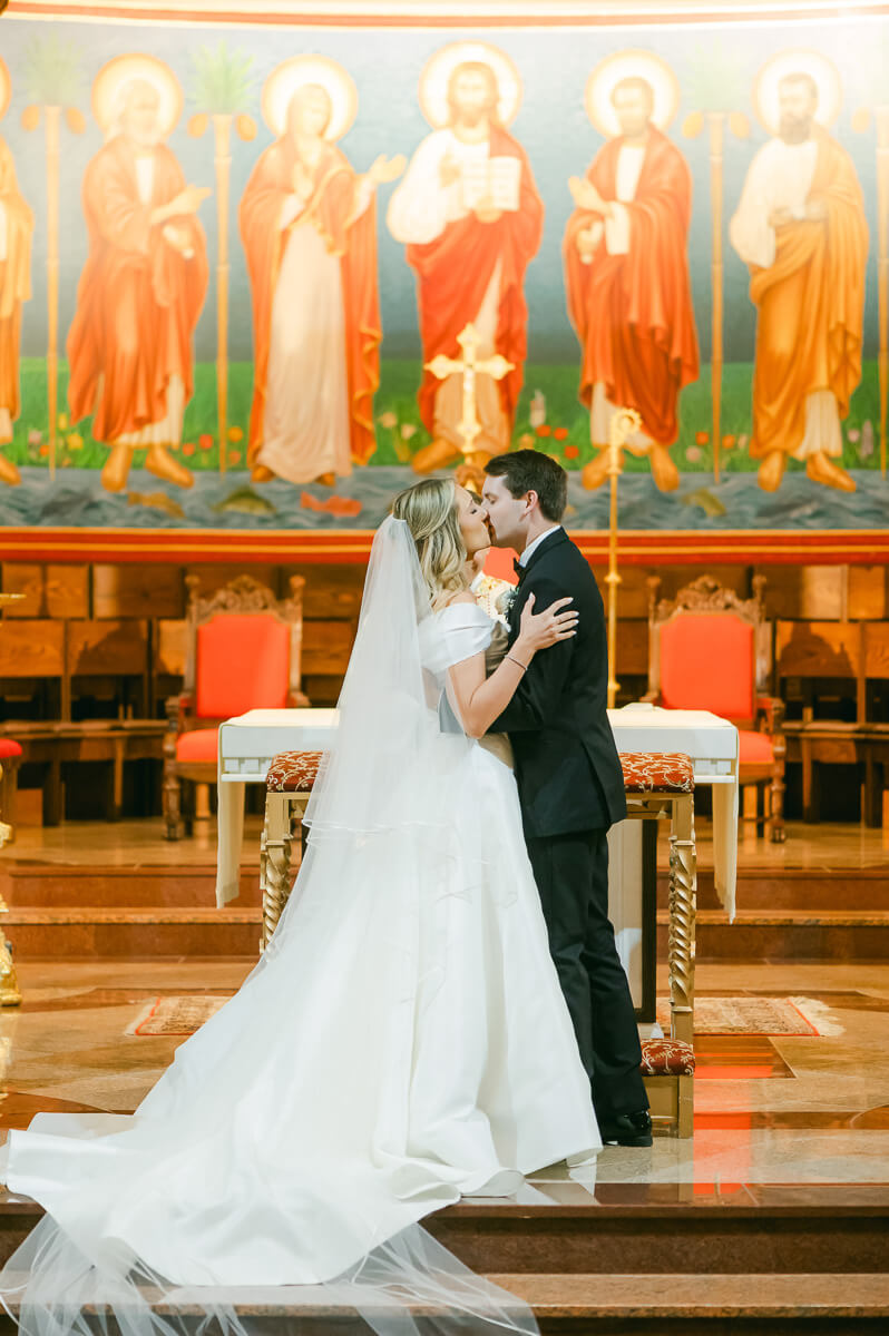 wedding ceremony at St. Anthony Cathedral Basilica 