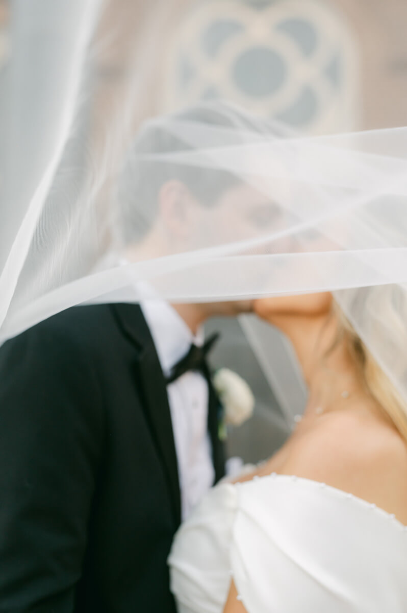 bride and groom posing for beaumont wedding photographer