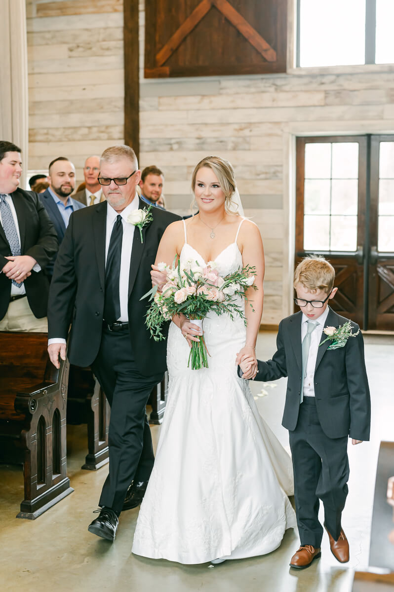 big sky barn wedding ceremony 