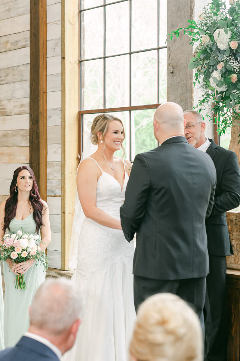 big sky barn wedding ceremony 