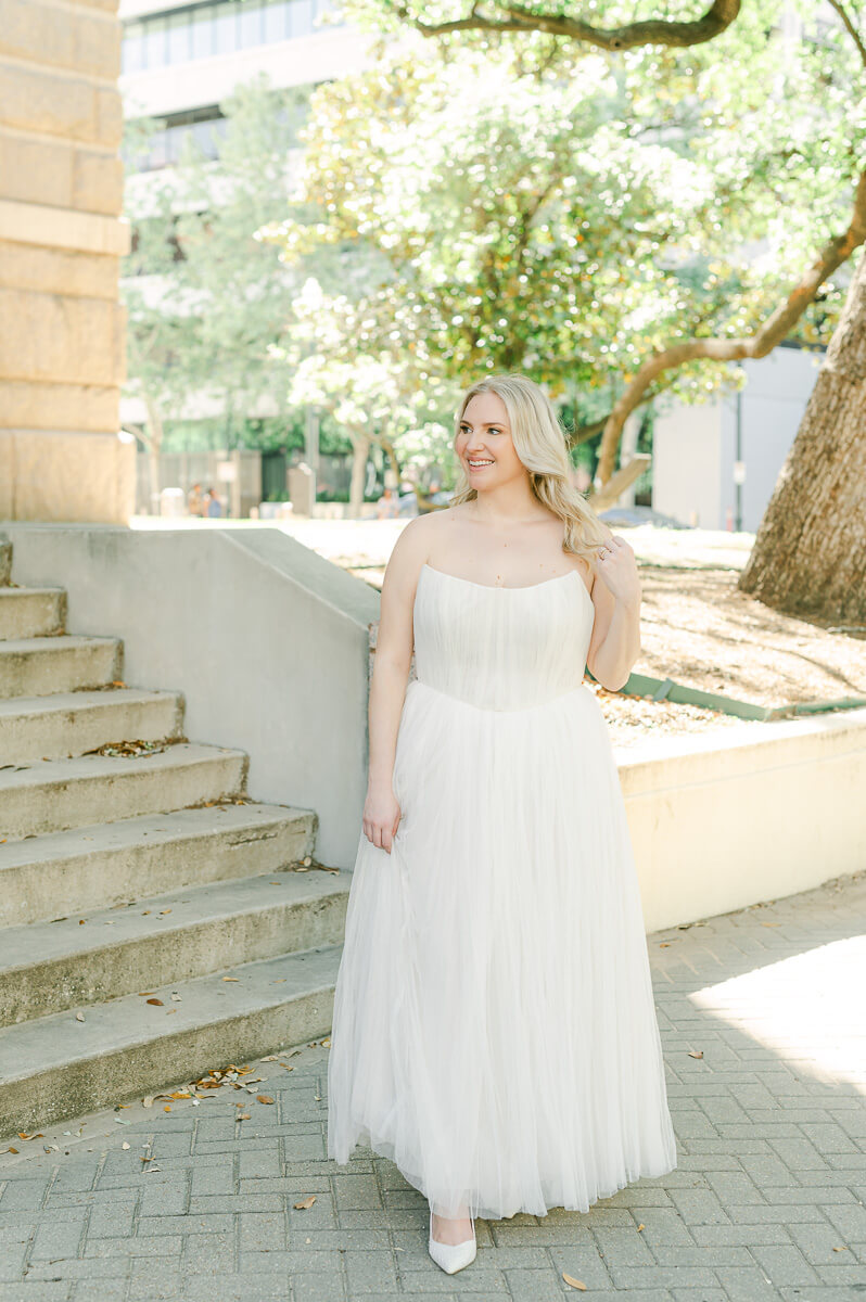 bride posing for Houston wedding photographer
