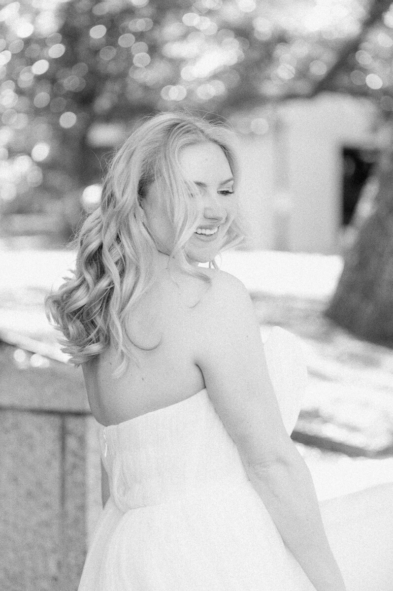 bride posing for Houston wedding photographer