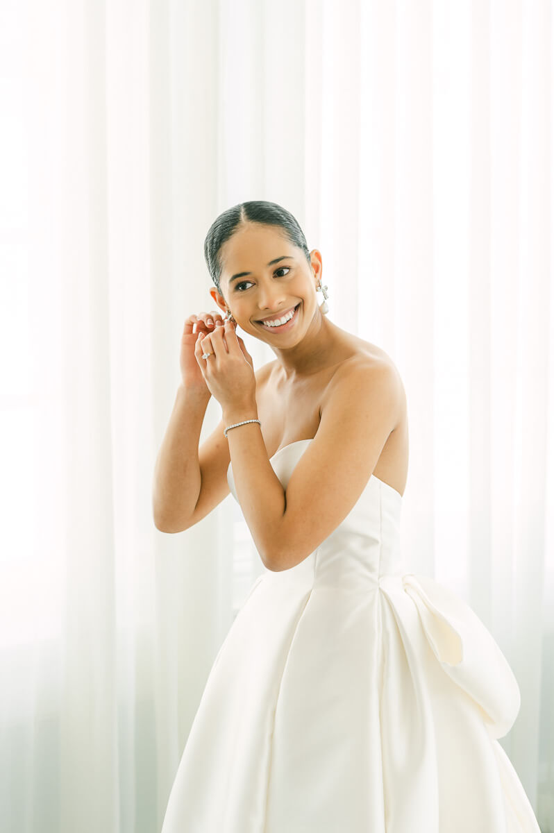 bride getting ready at the grand galvez hotel