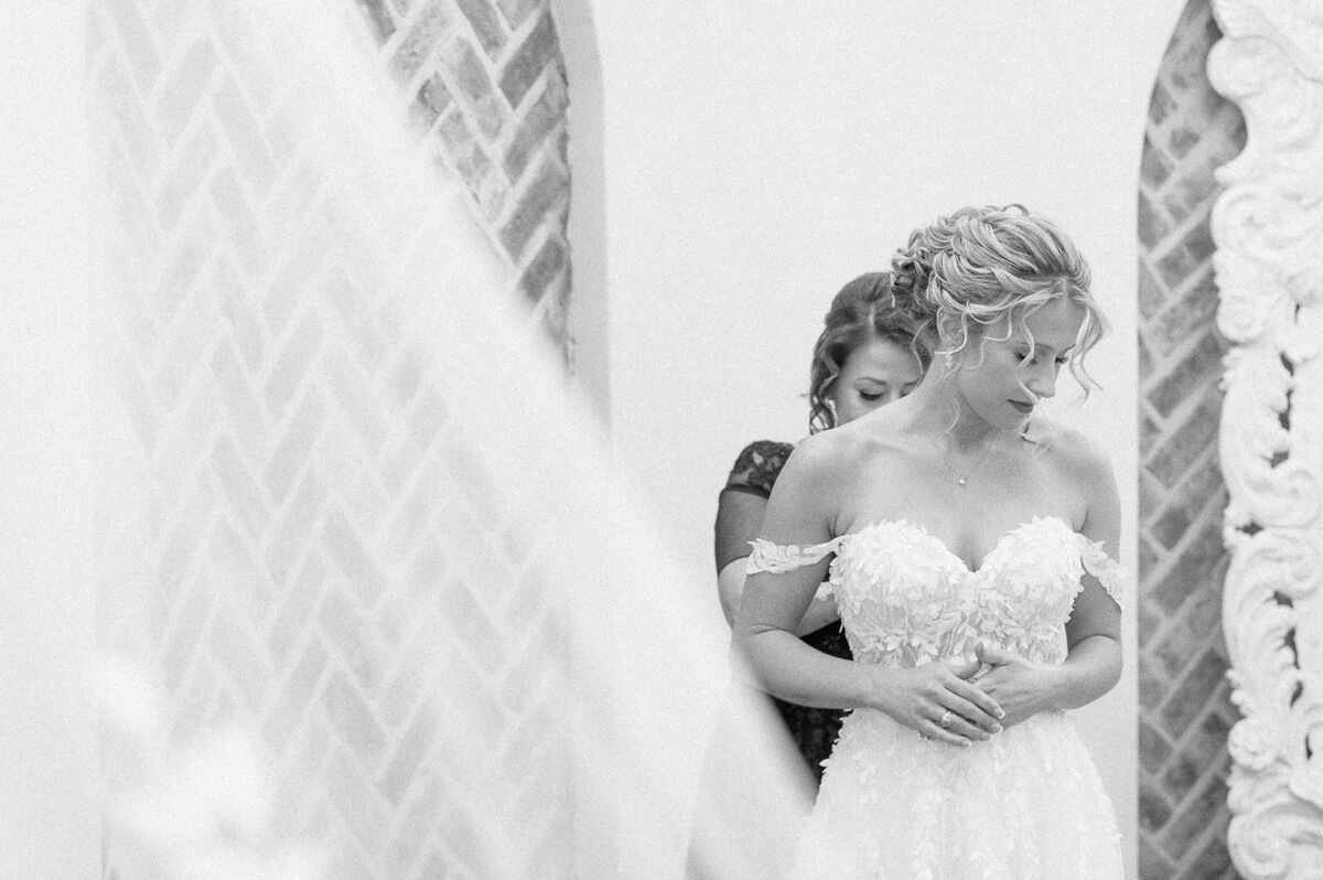 bride getting ready in the Iron Manor bridal suite